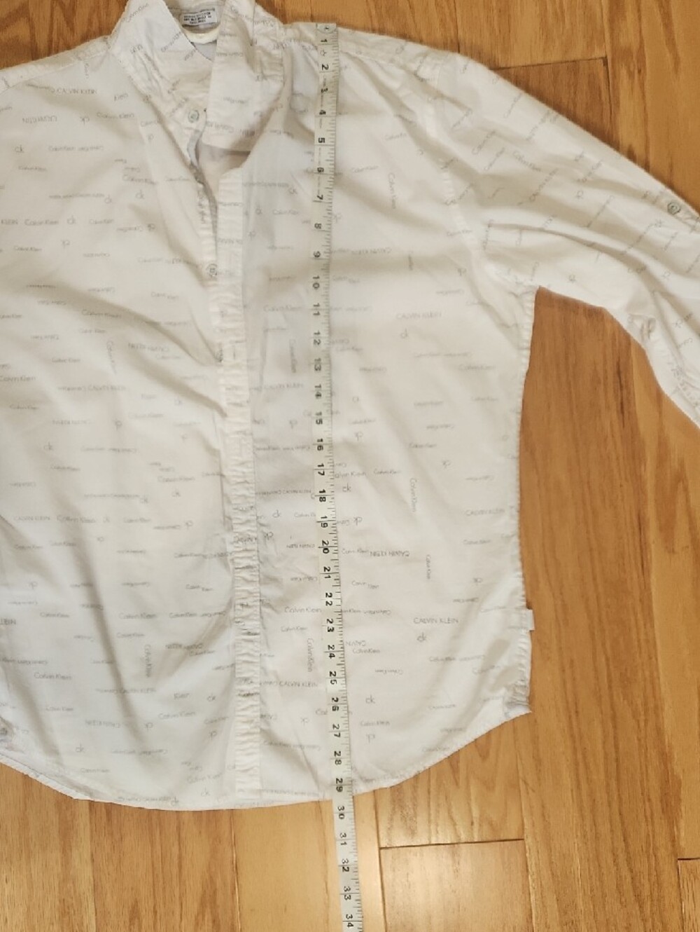 Calvin Klein White Button-Up Shirt Body Fit with Subtle Gray Logo Print Large - Picture 14 of 16
